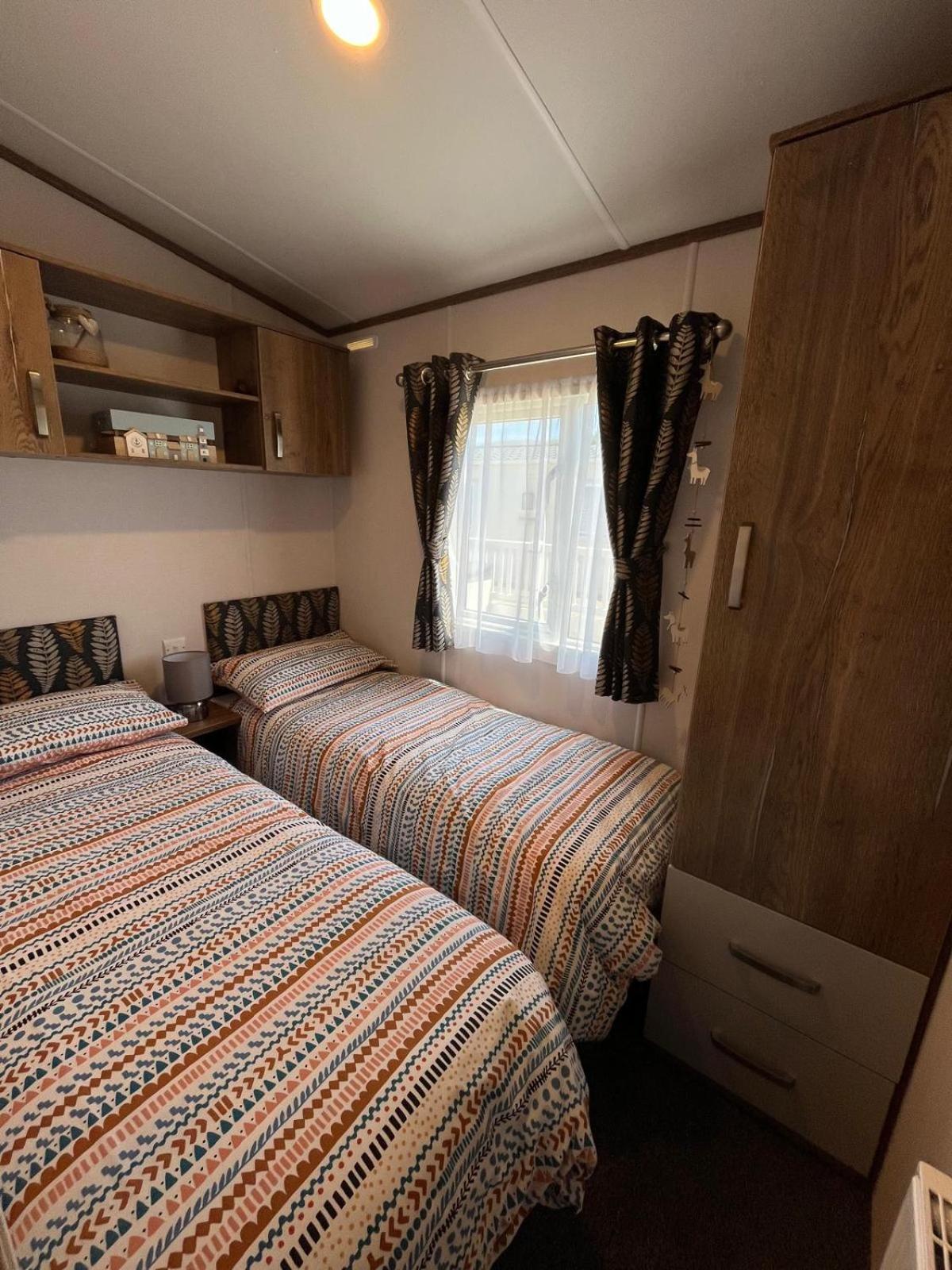 Visma Caravan Llanddwywe Exterior foto